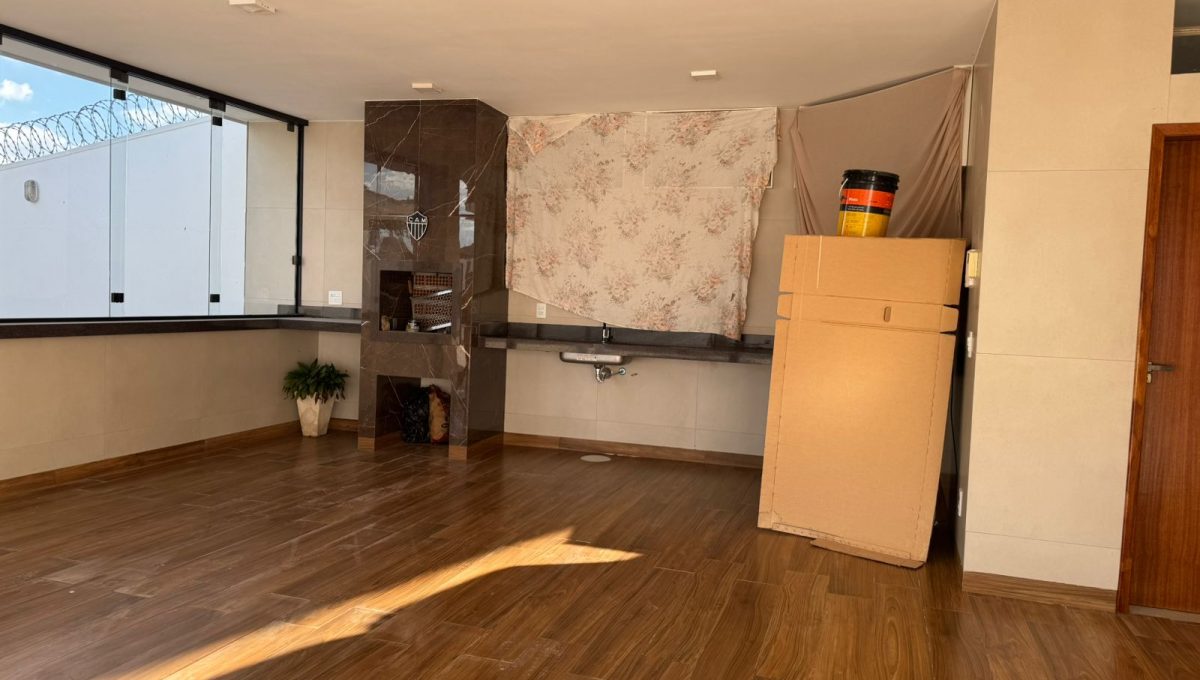 WhatsApp Image 2025-06-26 at 18.02.04