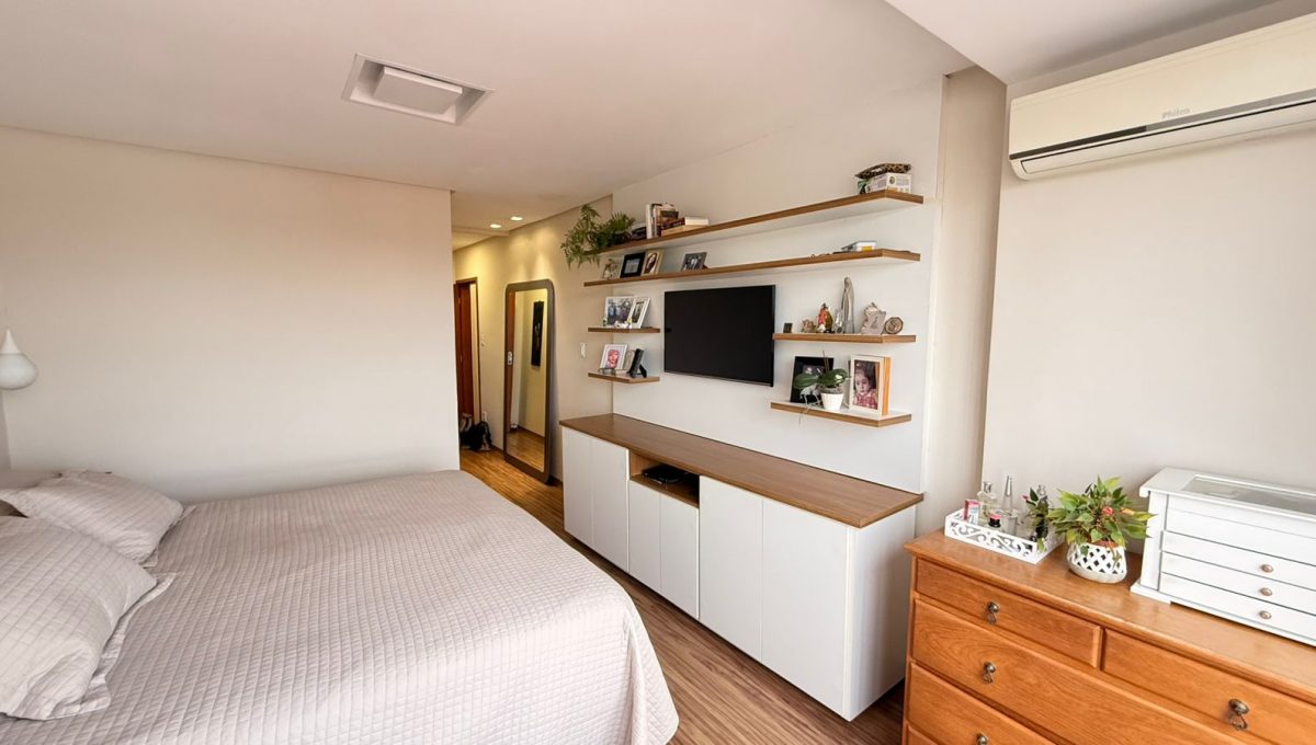 5edf5798-b0fc-44f4-a78c-7383dbf2861c