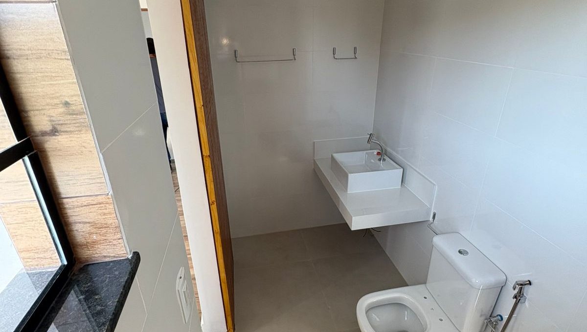 04f79a6b-930e-4e62-8a88-24c10b14cbf7