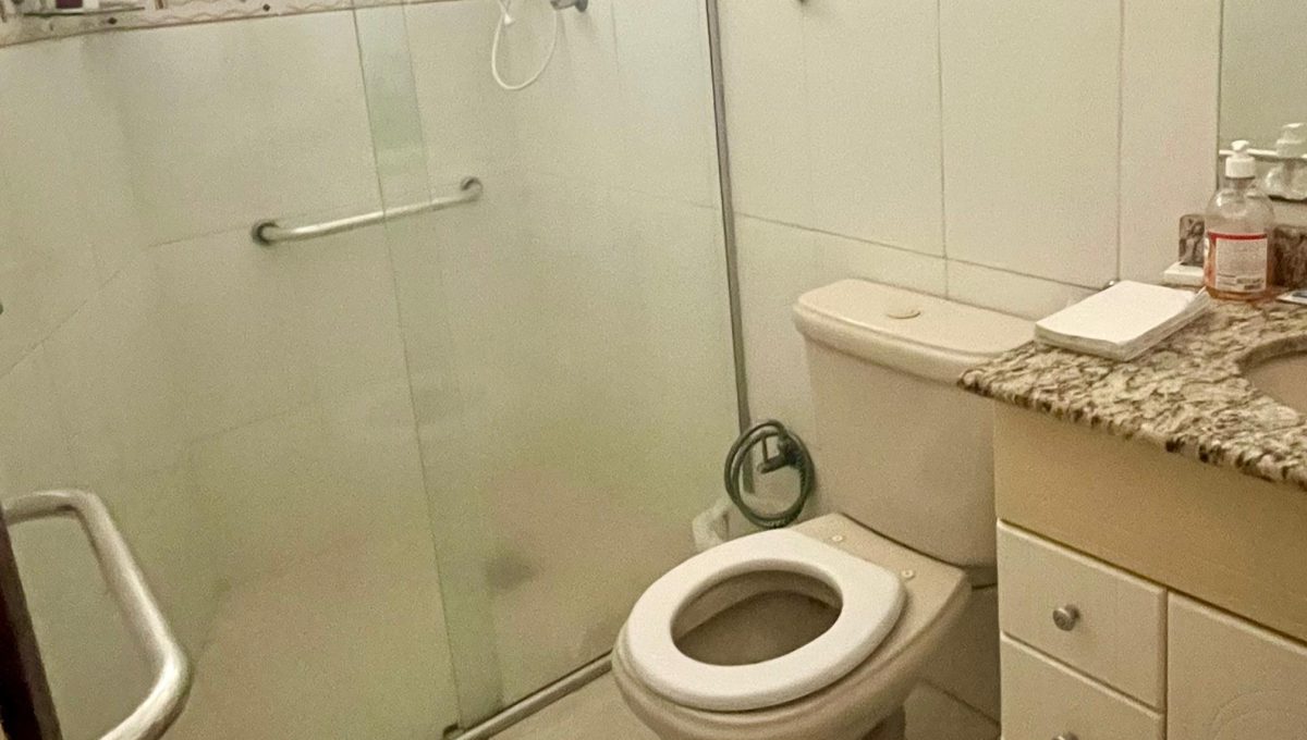 7ad0b042-e899-41d2-83e7-92f813d15f2f