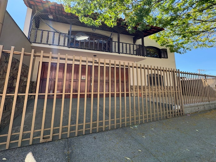 CASA NO BAIRRO BOA MORTE