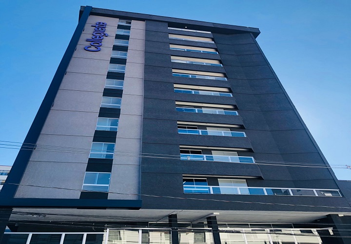 Kitnet Mobiliada Centro, Collegiete