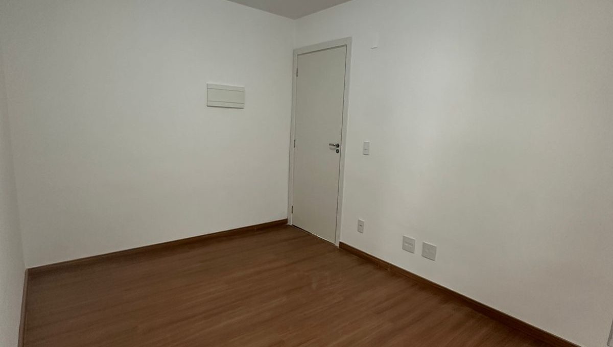 WhatsApp Image 2025-10-08 at 17.15.58 (1)