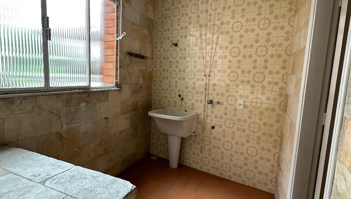 WhatsApp Image 2025-10-13 at 11.35.10 (9)