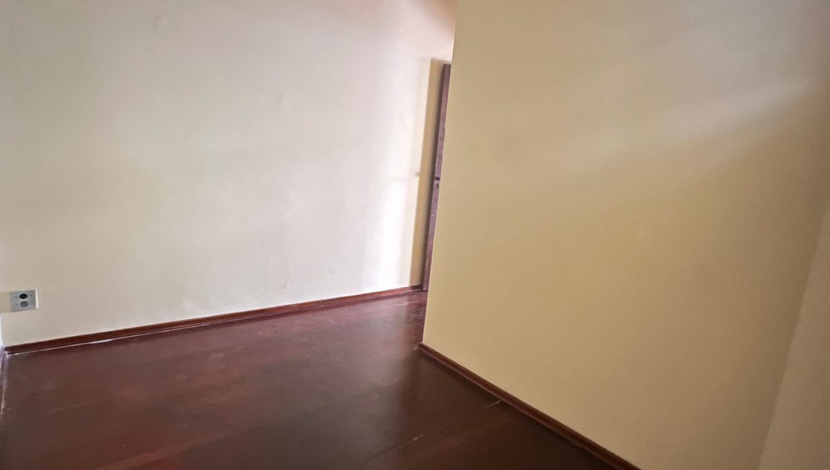 WhatsApp Image 2025-10-15 at 09.28.10 (1)