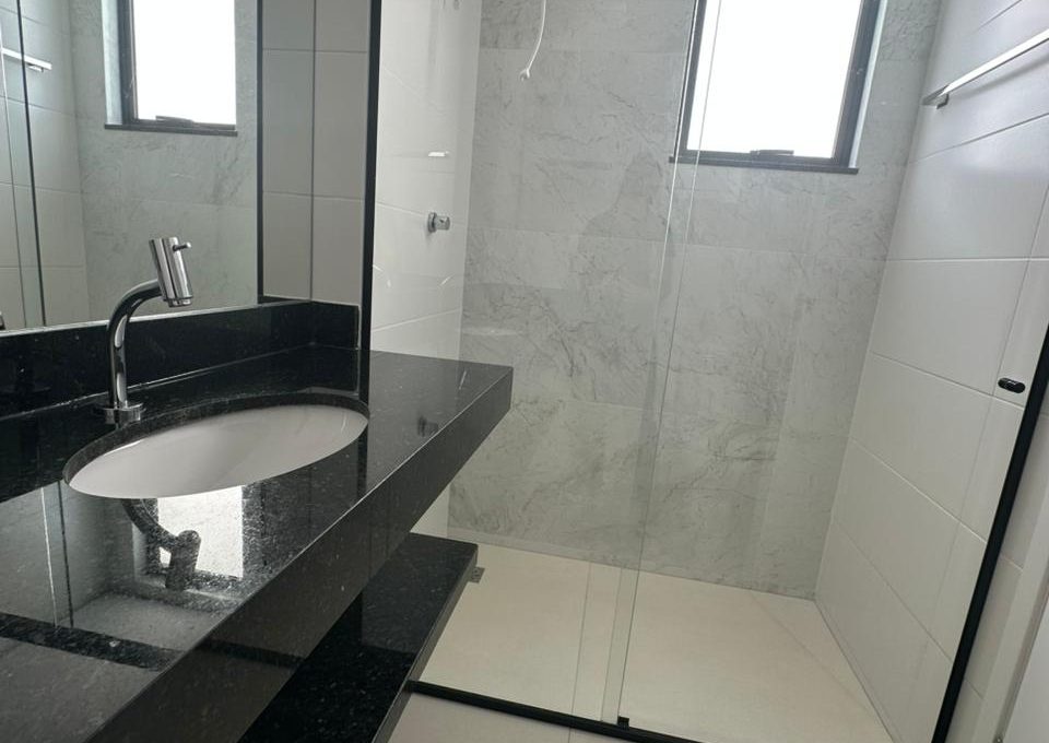 WhatsApp Image 2025-10-17 at 16.19.02 (1)