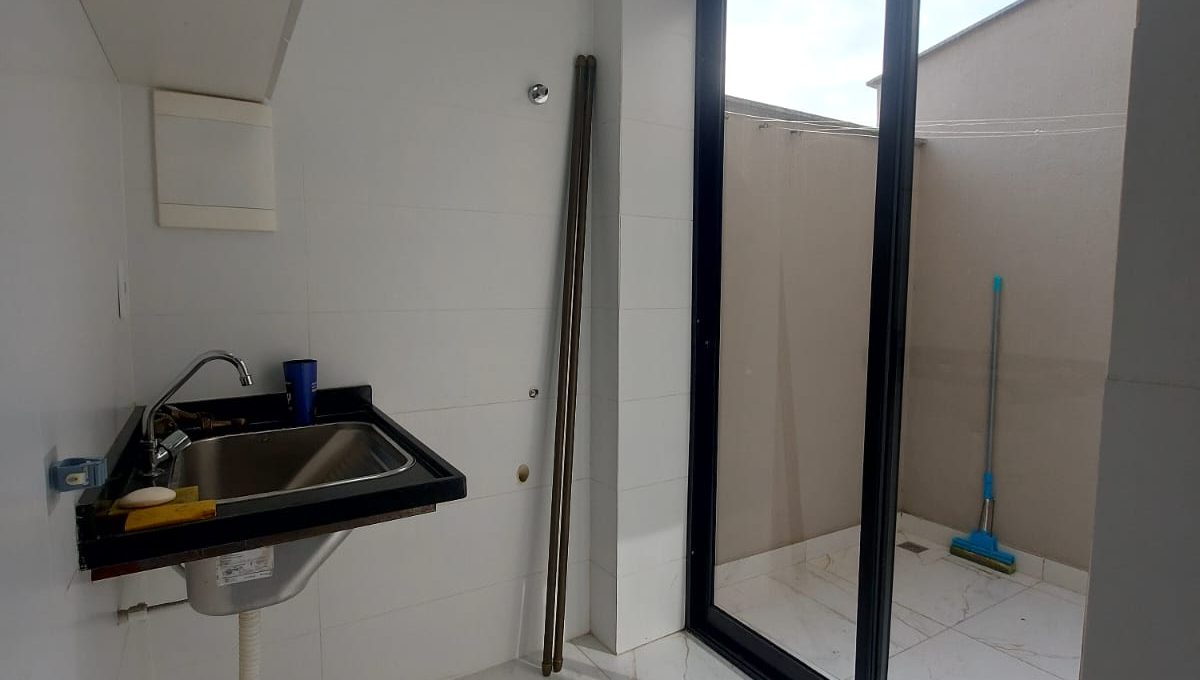 WhatsApp Image 2025-10-29 at 15.00.32