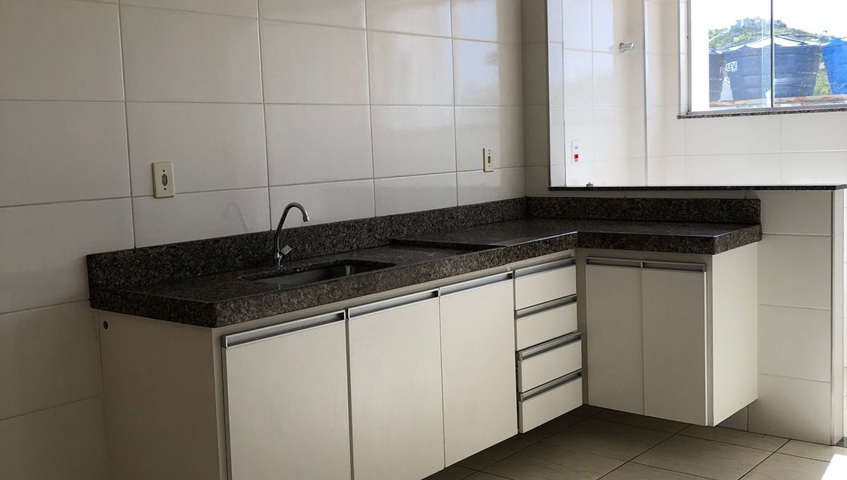 5cd8feee-aec4-4cf7-b2c0-5a9f52d02788