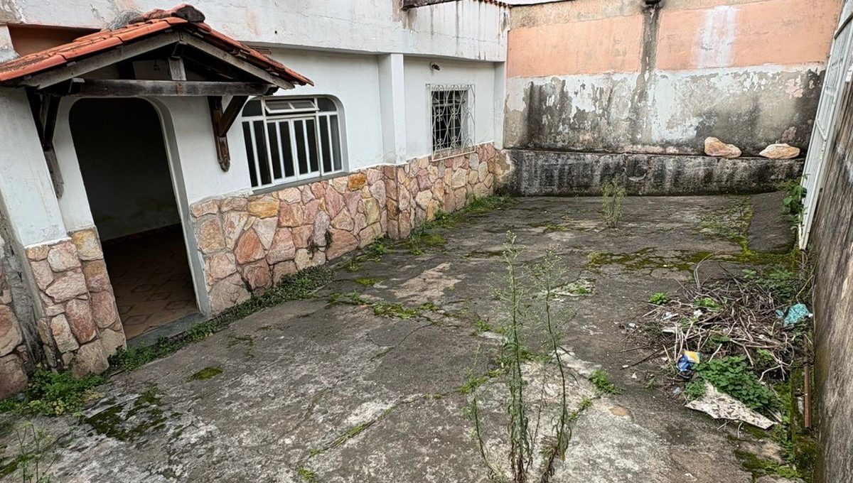 6bec8f97-e746-4f5d-8d88-f3e162c6aafe