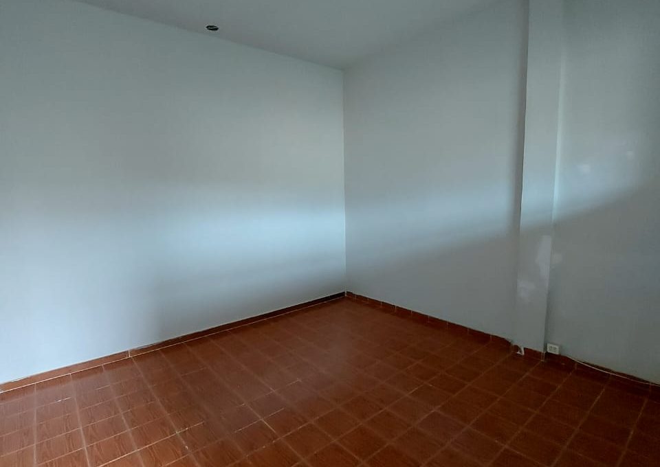 WhatsApp Image 2025-12-10 at 10.47.02