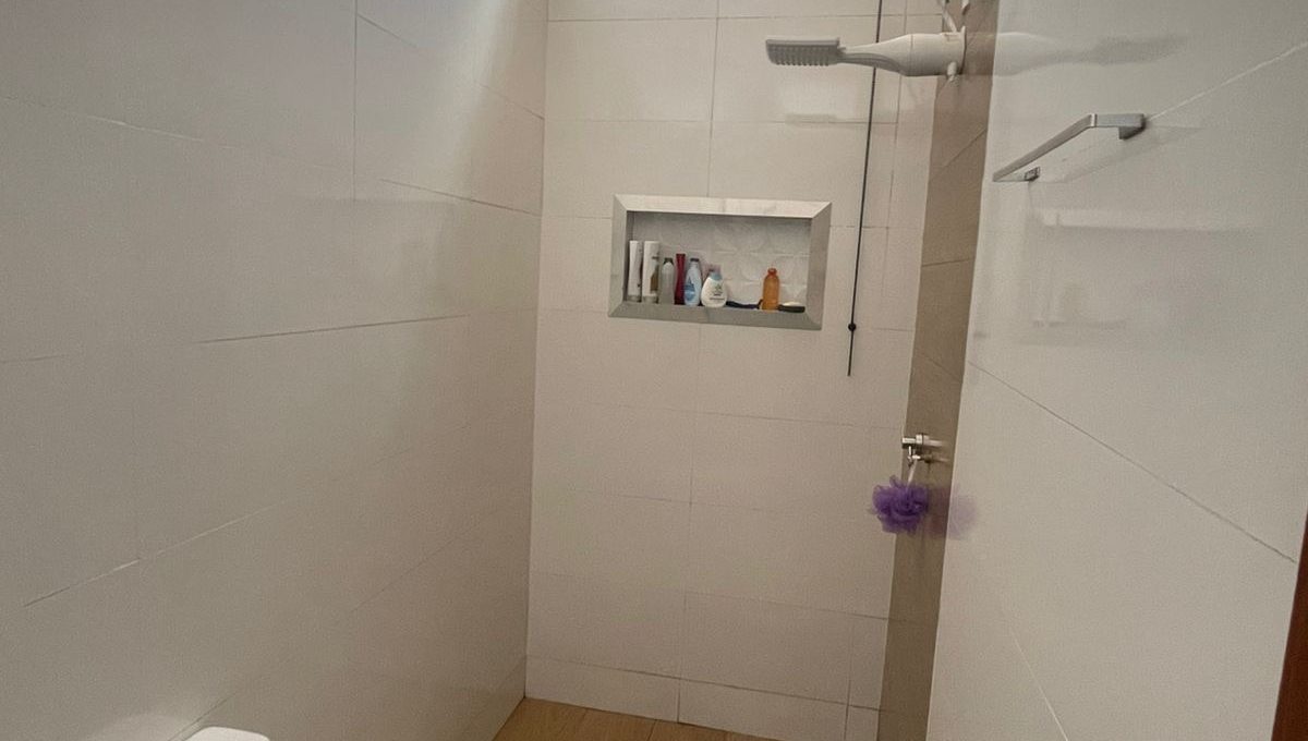 820ead2a-90c5-483d-9d8a-4a25037762ad