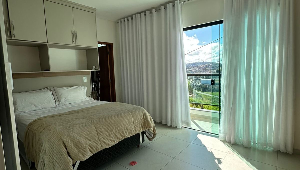 bd26d376-ffaf-4566-83aa-e1ee93f826b4