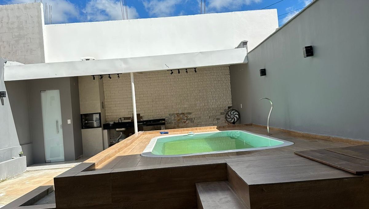 c3f75bd5-0a70-4767-97b8-3c4aa0777ea7