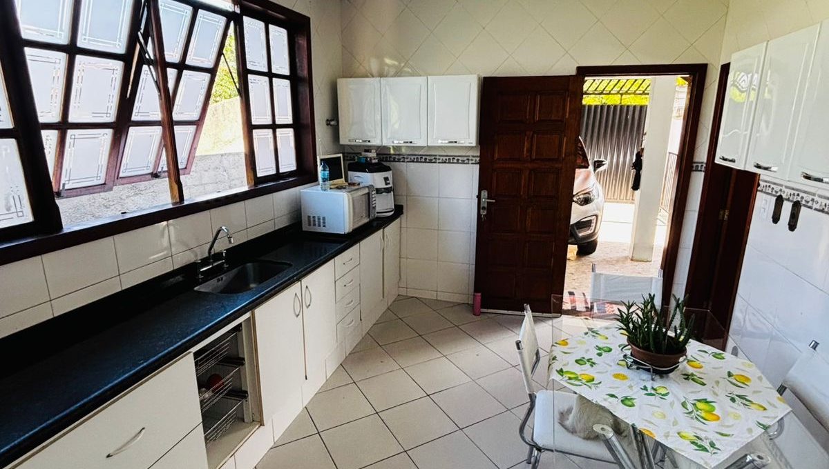 0a49b58e-7971-4656-92b3-44127f4d5137