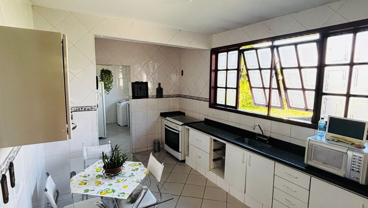 129e1663-130b-4304-961a-d44f673de445