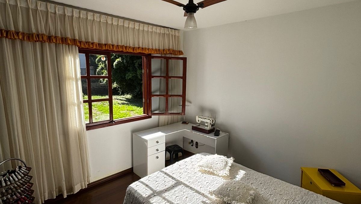 18595439-02ad-4b80-861a-c7208fab8d6d