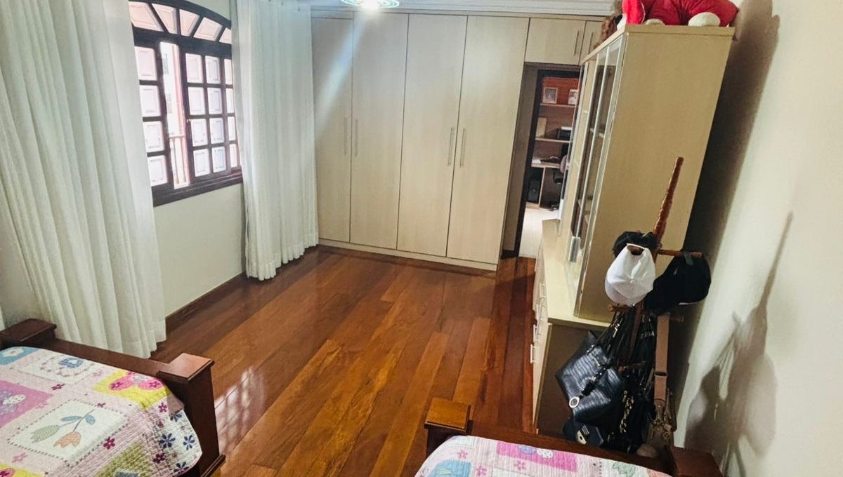 6574E35E-3FAF-45CF-B75A-9A7F604E77A3