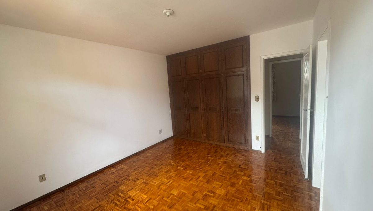 dcdc8d2d-485c-4197-8e51-233e554ab4c4