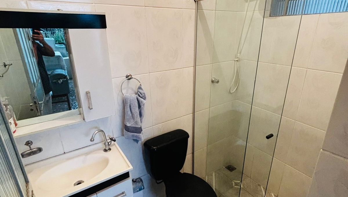 9f4882a9-8710-4f77-9ca5-e4d71d9b6ba6