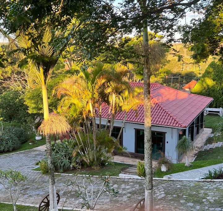 aad4906a-44d0-49a2-a796-e0657e7da825